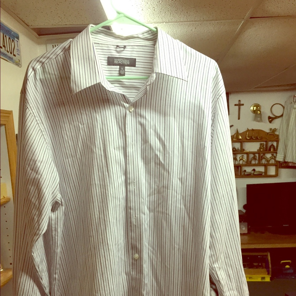 Men’s Button Down dress shirt XL